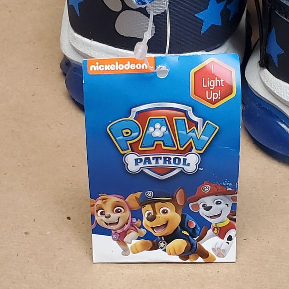 Paw Patrol Light Up Sneakers, Size 7, Blue, New - Picture 9 of 9